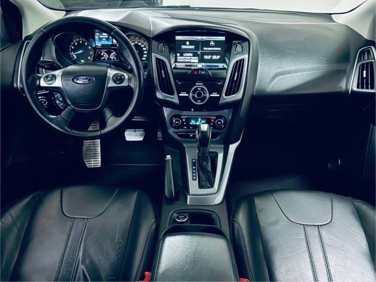 FORD - FOCUS - 2014/2014 - Branca - R$ 52.990,00