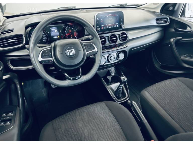 FIAT - CRONOS - 2021/2022 - Roxa - R$ 66.990,00