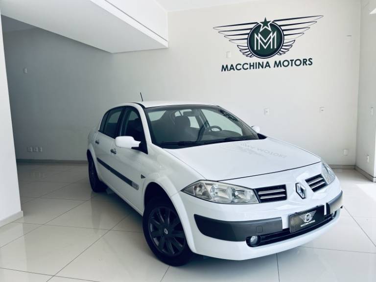 RENAULT - MÉGANE - 2009/2010 - Branca - R$ 28.990,00