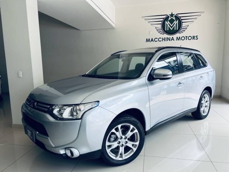 MITSUBISHI - OUTLANDER - 2013/2014 - Prata - R$ 68.990,00