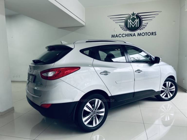 HYUNDAI - IX35 - 2016/2017 - Prata - R$ 86.990,00