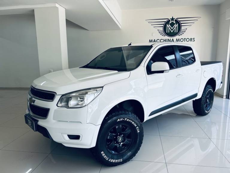 CHEVROLET - S10 - 2014/2014 - Branca - R$ 89.990,00