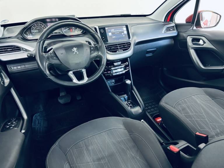 PEUGEOT - 208 - 2015/2016 - Vermelha - R$ 52.990,00