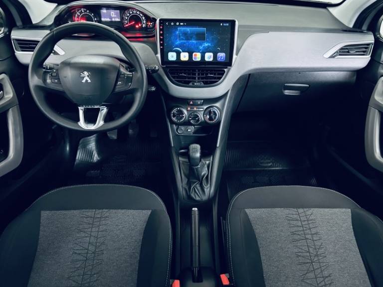 PEUGEOT - 208 - 2017/2018 - Prata - R$ 42.990,00