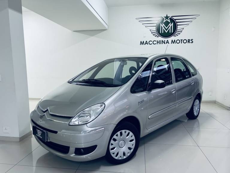 CITROËN - XSARA PICASSO - 2008/2008 - Prata - R$ 24.990,00
