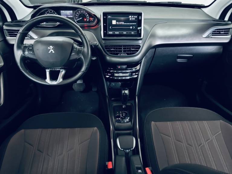 PEUGEOT - 2008 - 2017/2018 - Branca - R$ 63.990,00