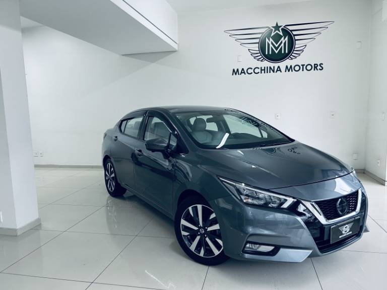 NISSAN - VERSA - 2020/2021 - Cinza - R$ 86.990,00