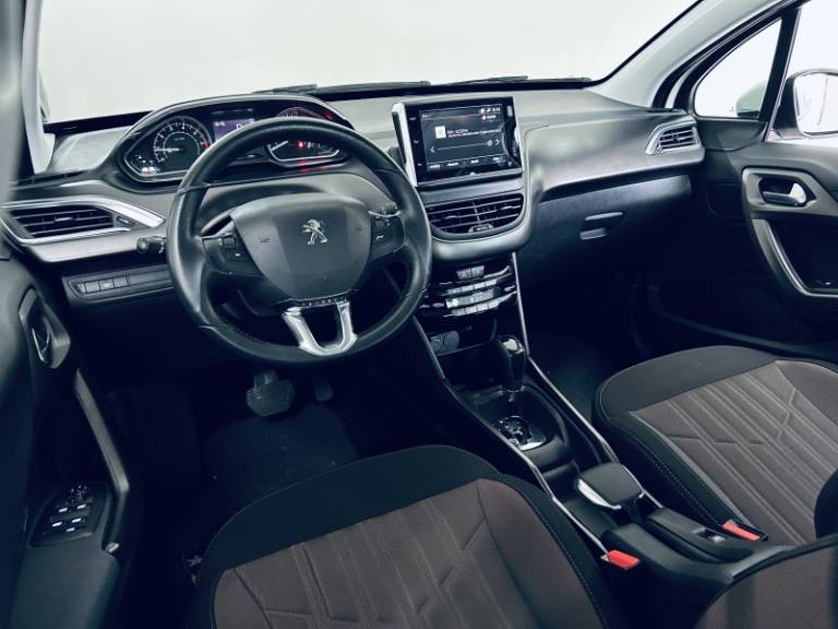 PEUGEOT - 2008 - 2017/2018 - Branca - R$ 63.990,00