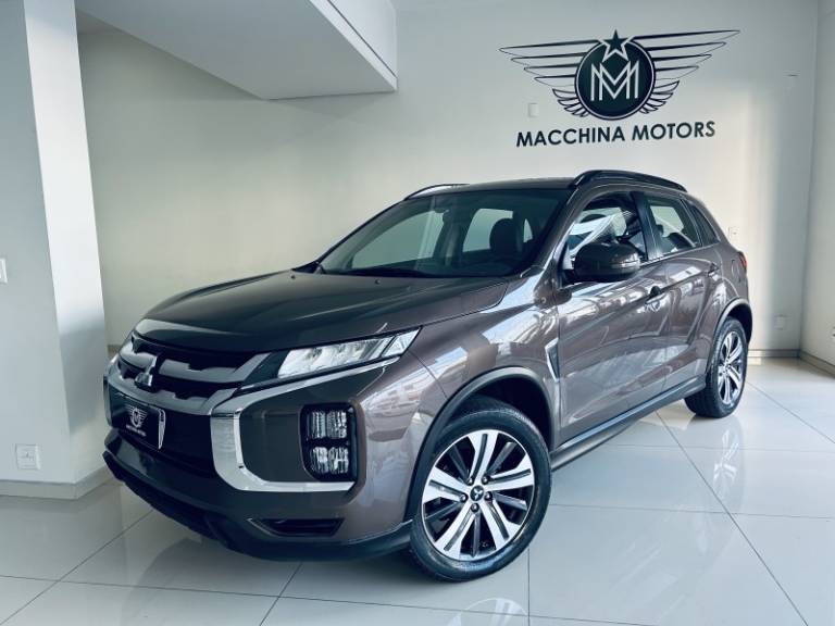 MITSUBISHI - OUTLANDER - 2020/2021 - Marrom - R$ 116.990,00