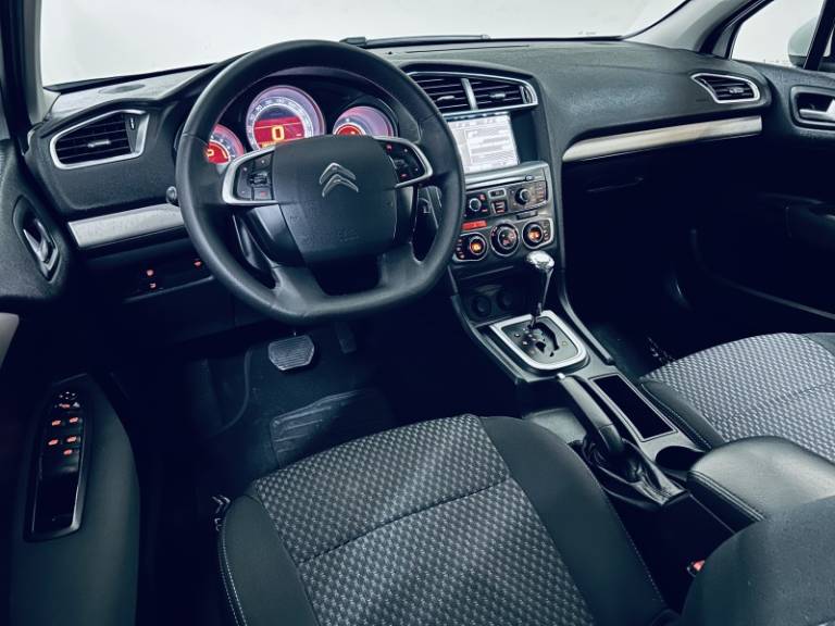 CITROËN - C4 LOUNGE - 2015/2015 - Branca - R$ 49.990,00