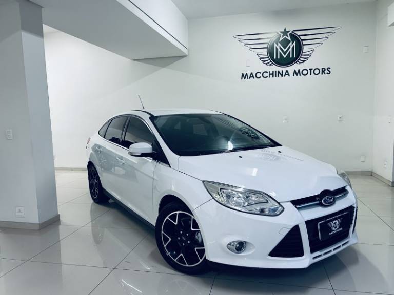 FORD - FOCUS - 2014/2014 - Branca - R$ 52.990,00