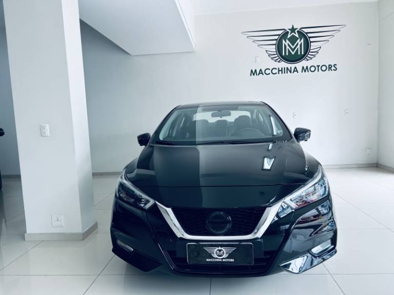 NISSAN - VERSA - 2021/2022 - Preta - R$ 88.990,00