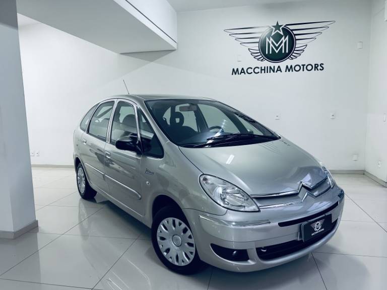 CITROËN - XSARA PICASSO - 2008/2008 - Prata - R$ 24.990,00