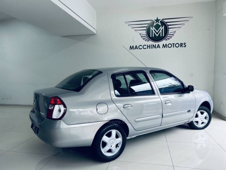 RENAULT - CLIO - 2008/2009 - Bege - R$ 26.990,00