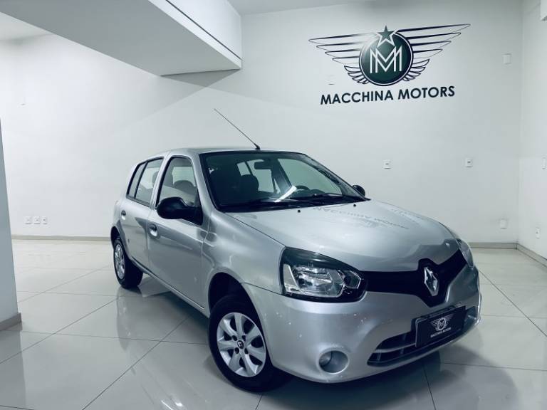 RENAULT - CLIO - 2013/2014 - Prata - R$ 26.990,00