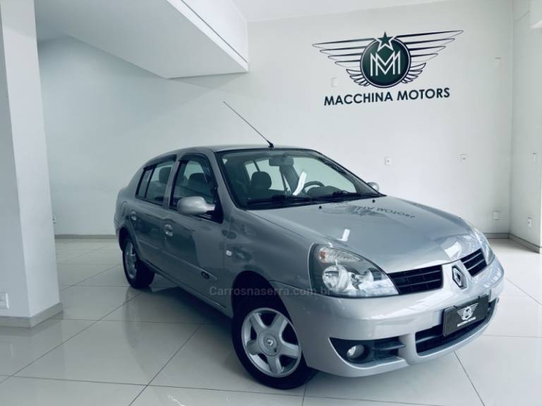 RENAULT - CLIO - 2008/2009 - Bege - R$ 26.990,00