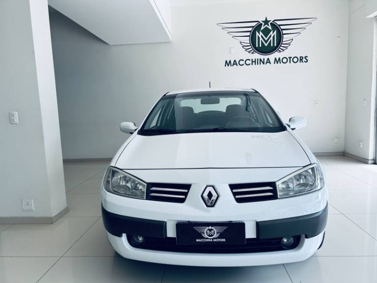 RENAULT - MÉGANE - 2009/2010 - Branca - R$ 28.990,00