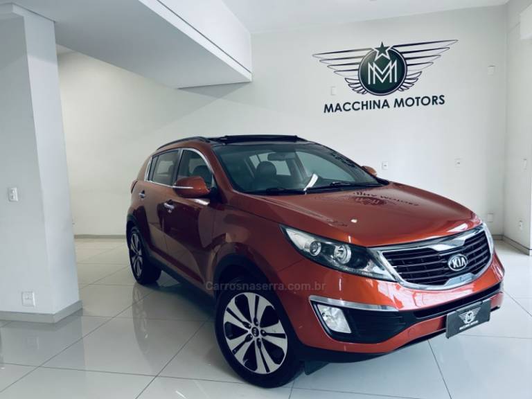 KIA MOTORS - SPORTAGE - 2013/2014 - Laranja - R$ 79.990,00