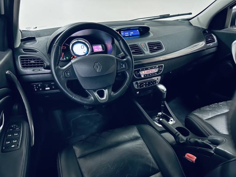 RENAULT - FLUENCE - 2014/2015 - Branca - R$ 47.990,00