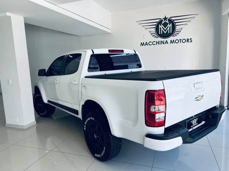 CHEVROLET - S10 - 2014/2014 - Branca - R$ 89.990,00