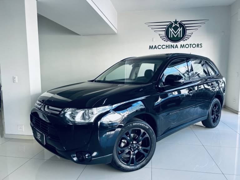 MITSUBISHI - OUTLANDER - 2013/2014 - Preta - R$ 71.990,00
