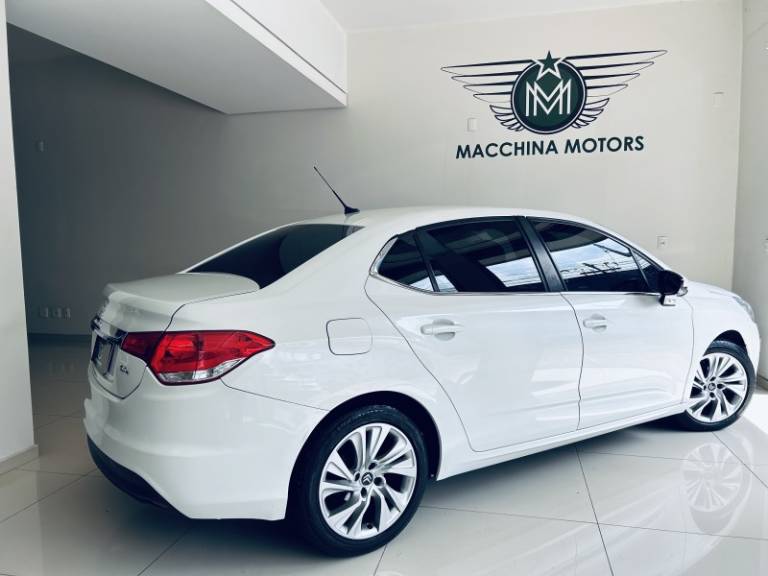 CITROËN - C4 LOUNGE - 2014/2015 - Branca - R$ 47.990,00