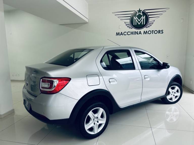 RENAULT - LOGAN - 2019/2020 - Prata - R$ 55.990,00