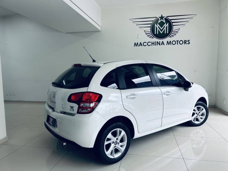 CITROËN - C3 - 2014/2015 - Branca - R$ 41.990,00