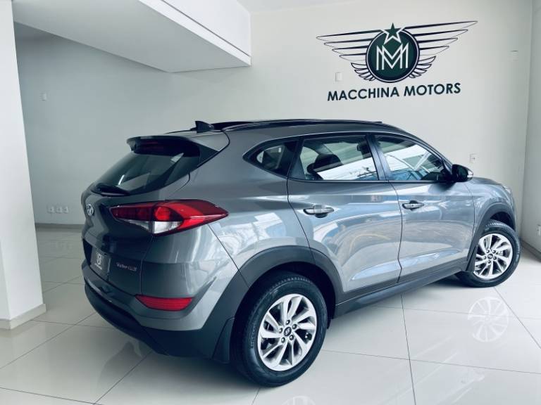 HYUNDAI - TUCSON - 2017/2018 - Cinza - R$ 98.990,00
