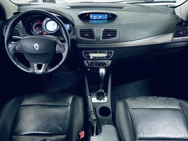 RENAULT - FLUENCE - 2014/2015 - Branca - R$ 47.990,00